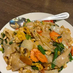 Drunken noodles with Thai basil and chili