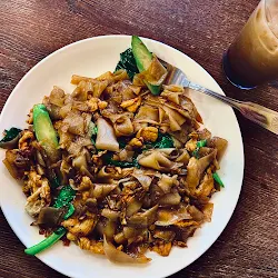 Pad See Ew with wide rice noodles